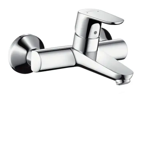 Einhebel-Waschtischmischer von Hansgrohe für Wandmontage. Aus verchromtem Material, mit einem einfachen Hebel zur Steuerung von Wasser und Temperatur.